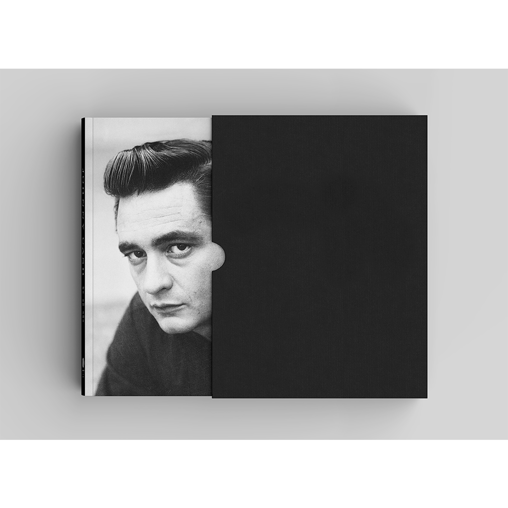 Johnny Cash - The Life in Lyrics: Deluxe Limited Collector's Edition Book